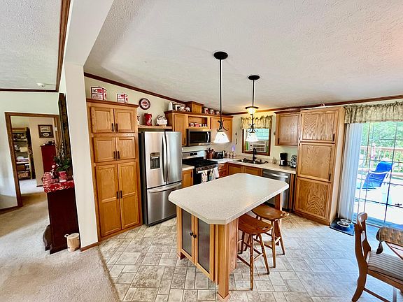 4th image of 33546 N Reilly Lake Rd