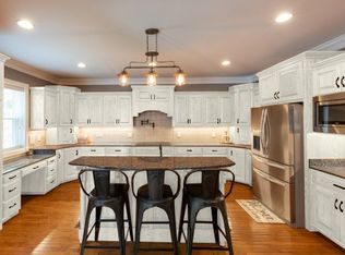 1002 Deer Branch Ln, Greenbrier, TN 37073