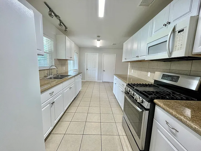 4635 Wild Indigo St #497 — Photo 4