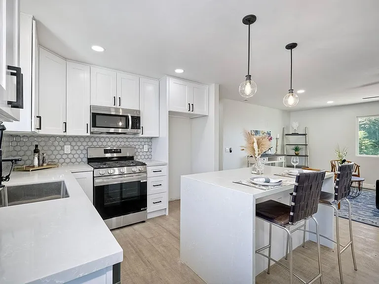 Coastal Living at Its Finest Brand-New 2 Bedroom Near Imperial Beach! — Photo 15