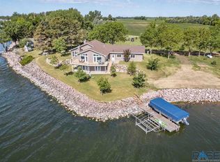 320 W Lake Dr, Lake Norden, SD 57248