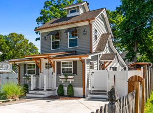 1627 Shore Dr, Edgewater, MD 21037