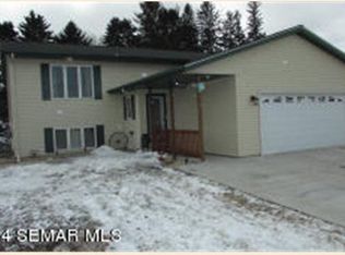 401 8th St, Goodhue, MN 55027