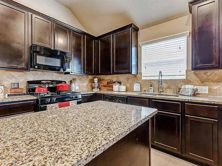 9973 Spring Rock Ln — Photo 12