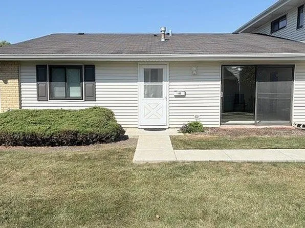 118 Cotuit Ct, Schaumburg, IL 60193
