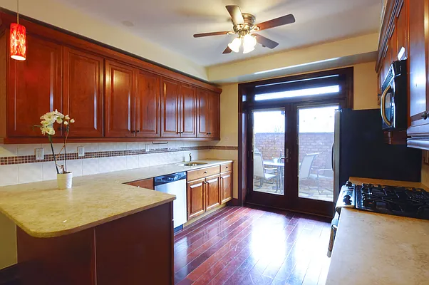 Rented by Corcoran | media 2