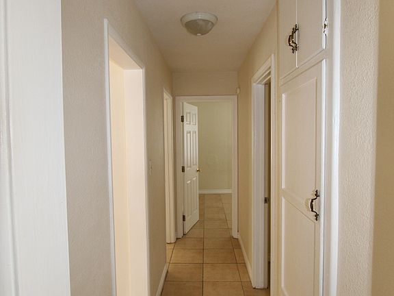 5th image of 1712 Elwood St