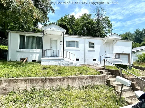 1842 Oakridge Dr #B, Charleston, WV 25311