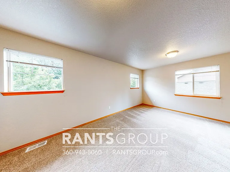 4612 Kapalea Way SE — Photo 21