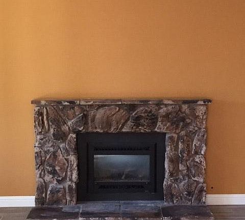 Living Room with fireplace