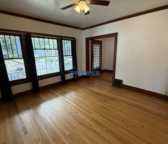 535 W 17th St #1 — Photo 4