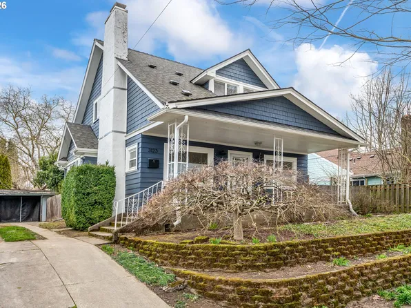 3123 SE Woodward St, Portland, OR 97202