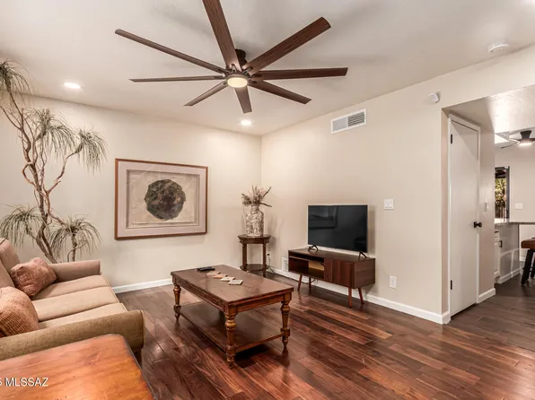 1354 S Avenida Polar APT H-8, Tucson, AZ 85710