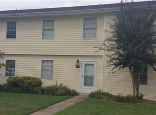 5723L Bramblegate Dr, Greensboro, NC 27409