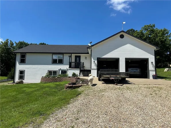 25493 Kansas Ave, Tonganoxie, KS 66086