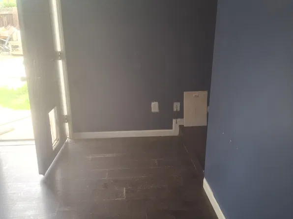 18 Montrose St, Bakersfield, CA 93305