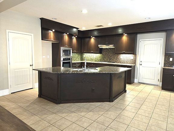 4th image of 30171 Skipstone Way