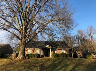 809 Raven Rd, Lexington, KY 40502