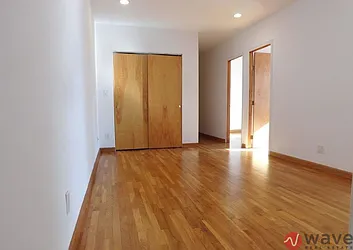 Rented by Wave Real Estate Group