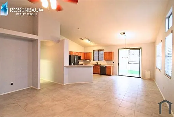 3 bed, 1521 sqft, $1,799 — Photo 4