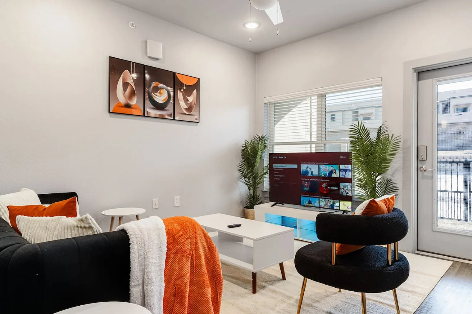 1 bed, 1.0 bath, 1162 sqft, $5,355 — Photo 4
