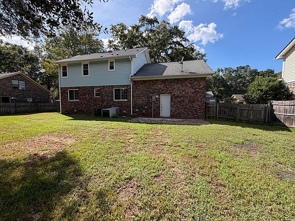 5th image of 114 Blake Dr
