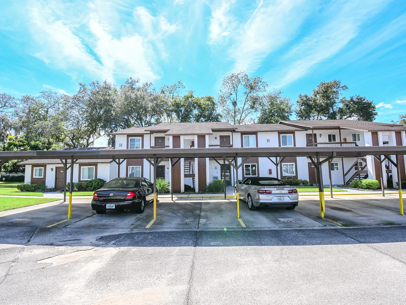 2 bed, 864 sqft, $1,500 — Photo 1