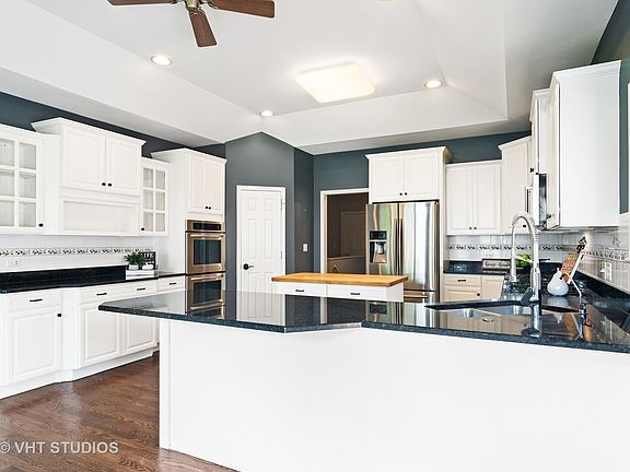 4th image of 6 Bernay Ct