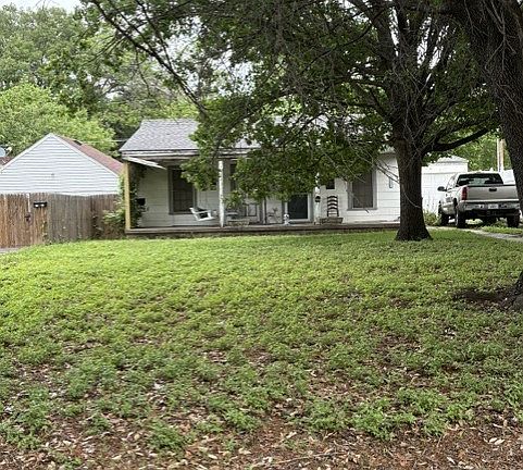 4th image of 3029 Willing Ave
