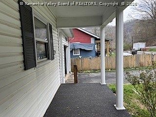 5th image of 558 Corrine Bottom Rd