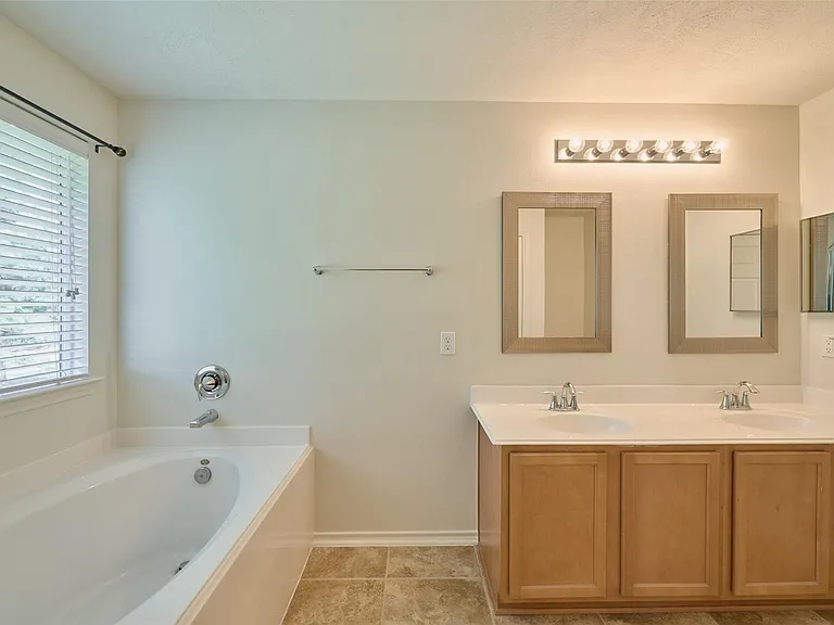 327 Bloomhill Pl — Photo 40