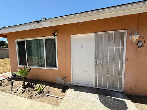 4870 Abbott Rd #D Photo 1