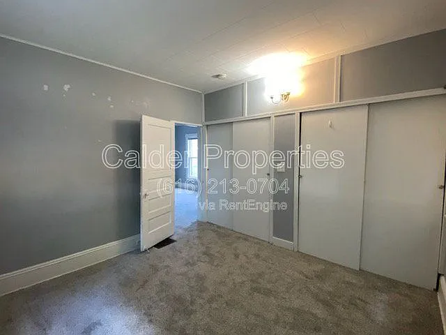 143 Page St NE #1 — Photo 8