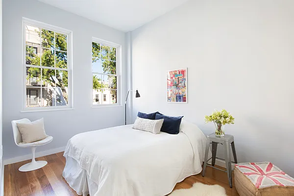 Sold by Stribling | media 5