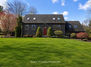 35 Sandra Dr, East Bridgewater, MA 02333