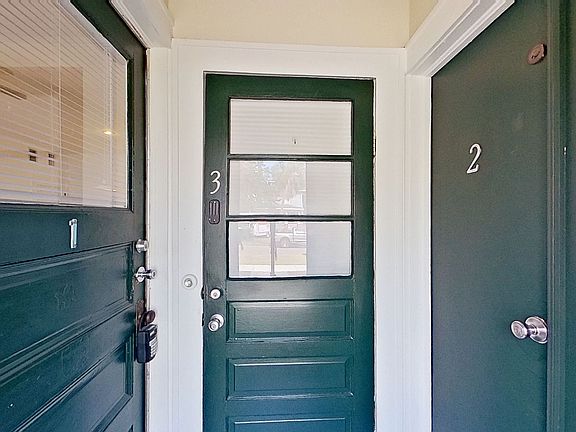 3rd image of 2210 Myra St APT 3