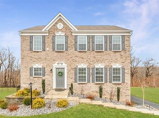 117 Fineview Cir, Beaver, PA 15009