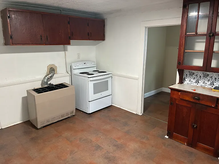 10 Becker Pl #4 — Photo 7