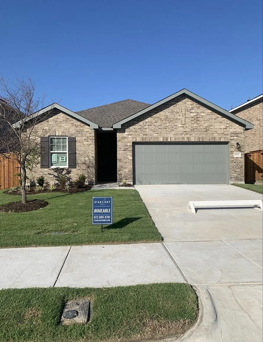 4 bed, 1912 sqft, $2,550 — Photo 1