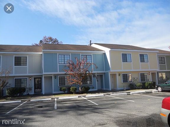 3rd image of 1200 Pinegrove Dr