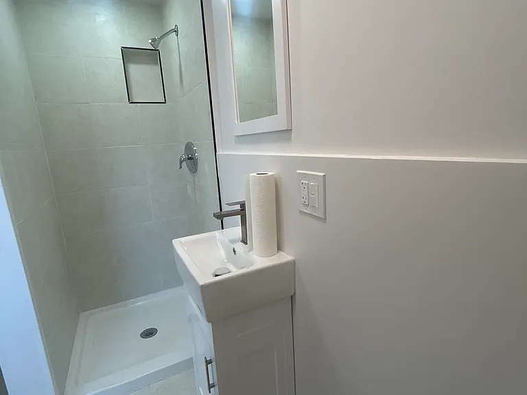 2444 Fairmount Ave #B — Photo 12