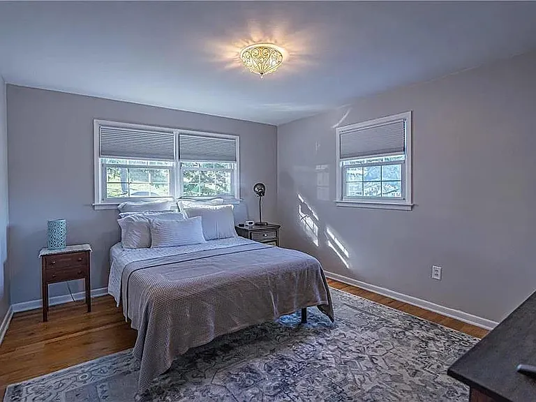 2907 Agnes St — Photo 8
