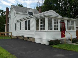 32 Everett Rd, Albany, NY 12205