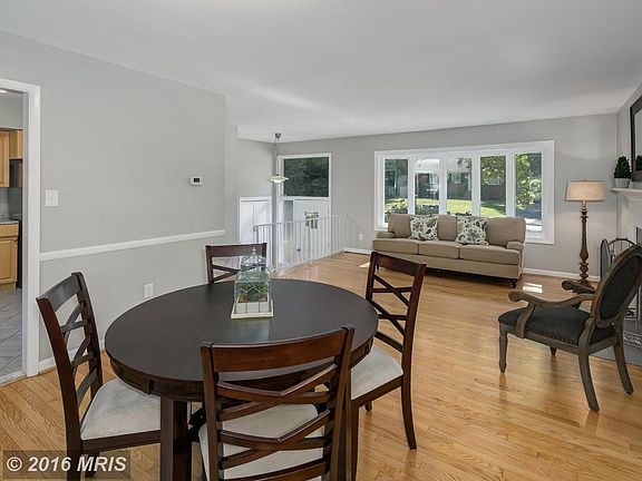 4th image of 4022 Barbour Dr