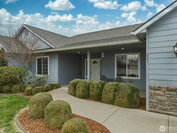 803 SE Vintage Way, College Place, WA 99324
