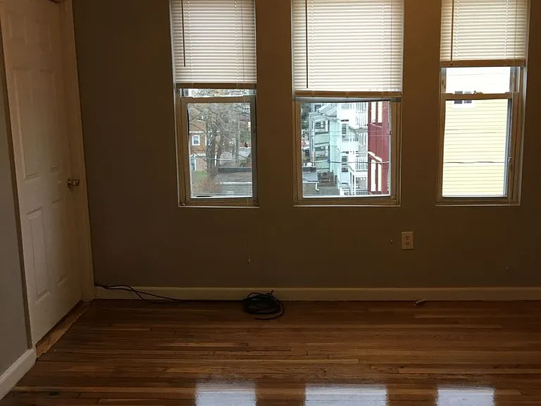 267 Fuller St — Photo 1