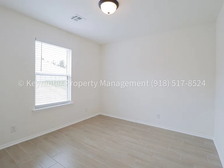 11506 E 94th Pl N — Photo 31
