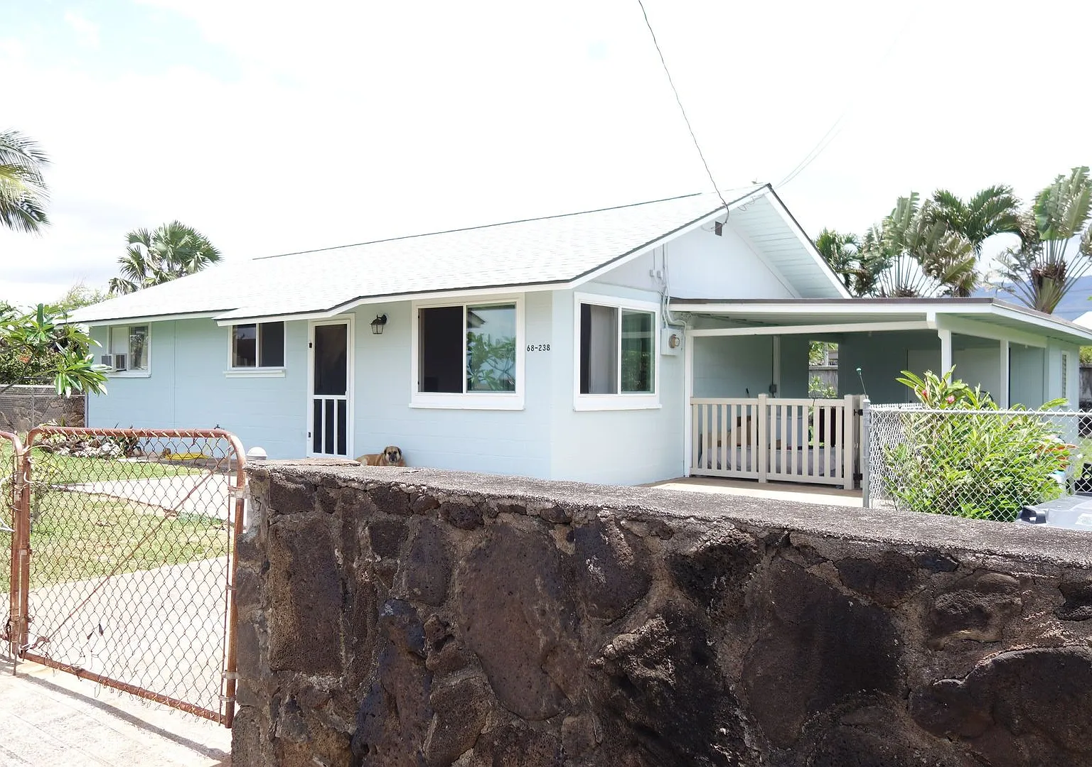 3 BD / 1.5 BA Home in Waialua! — Photo 1