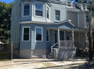 92 S 8th St, Newark, NJ 07107