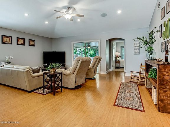 5th image of 8997 Fallsmill Dr